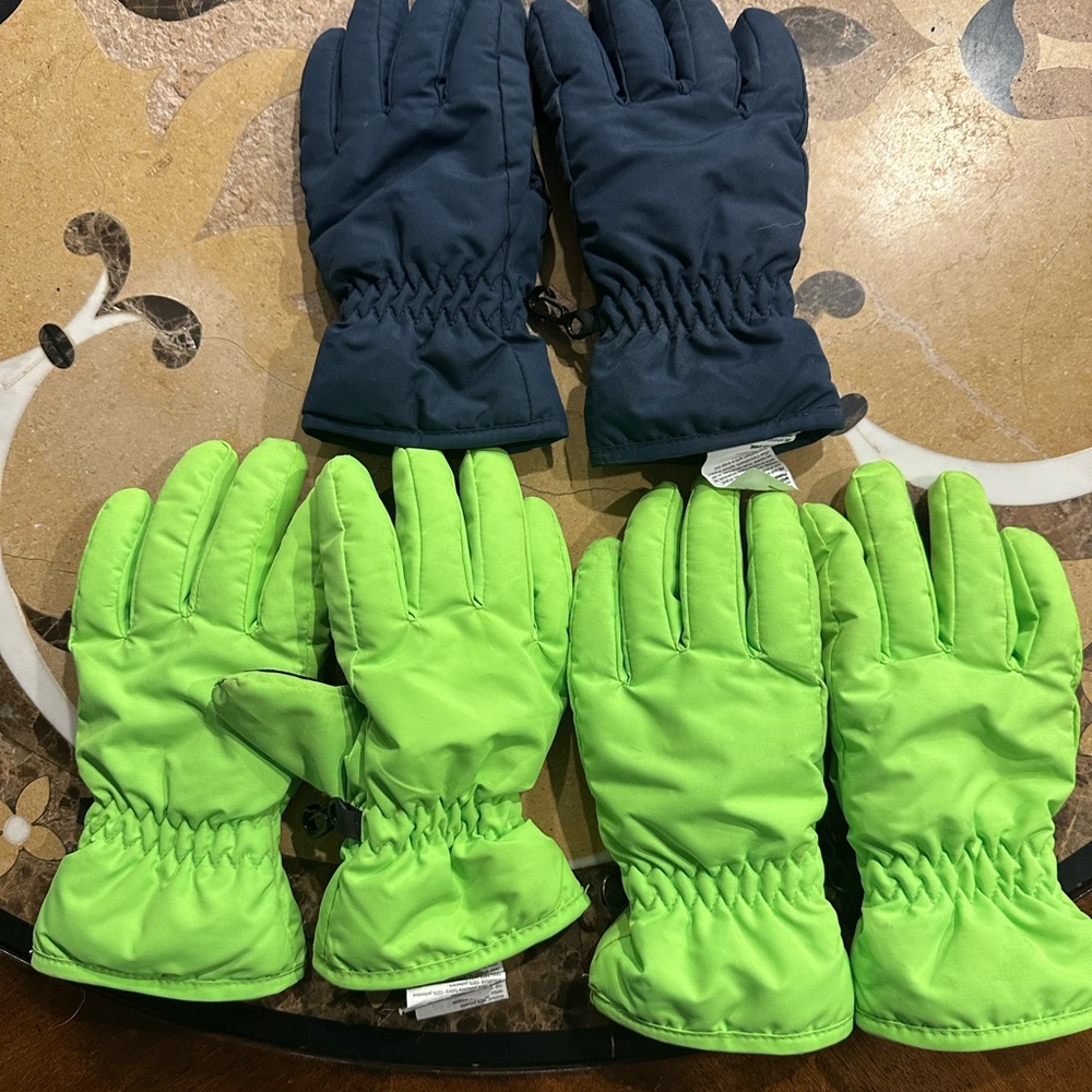 Kids Winter Gloves - Green and Navy - Pack of 3 size medium